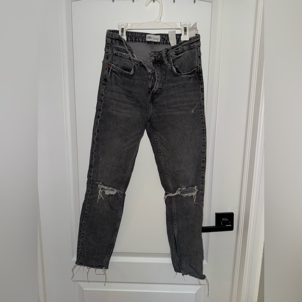 Zara Women’s Charcoal Skinny Jeans